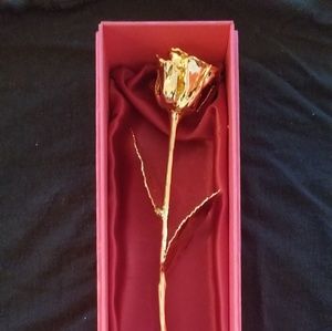 24K Rose "The rose that will last a Lifetime"